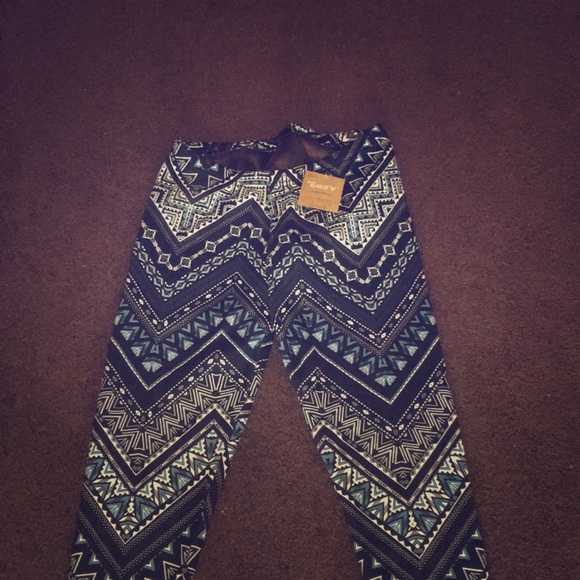 Leggings - Picture 1 of 4